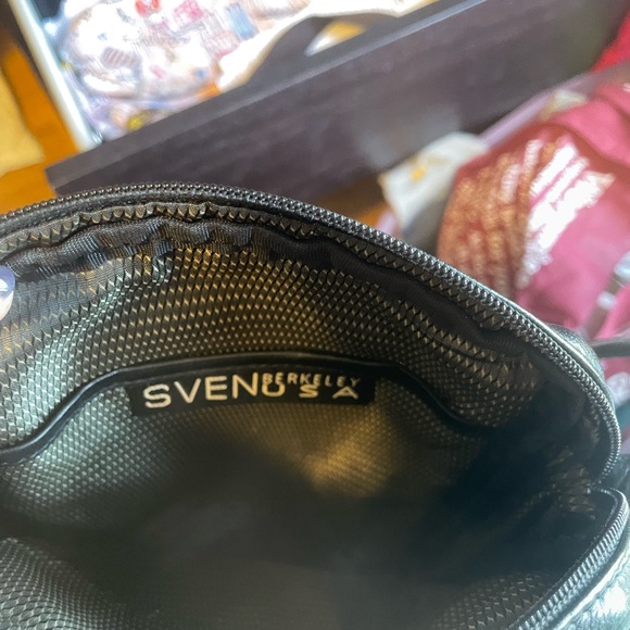 SVEN Black Leather Handbag - Picture 6 of 6